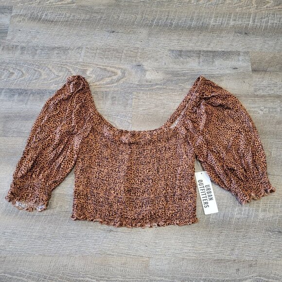 NWT URBAN OUTFITTERS | Giselle Smocked Crop Top | Sz. M - Picture 3 of 7